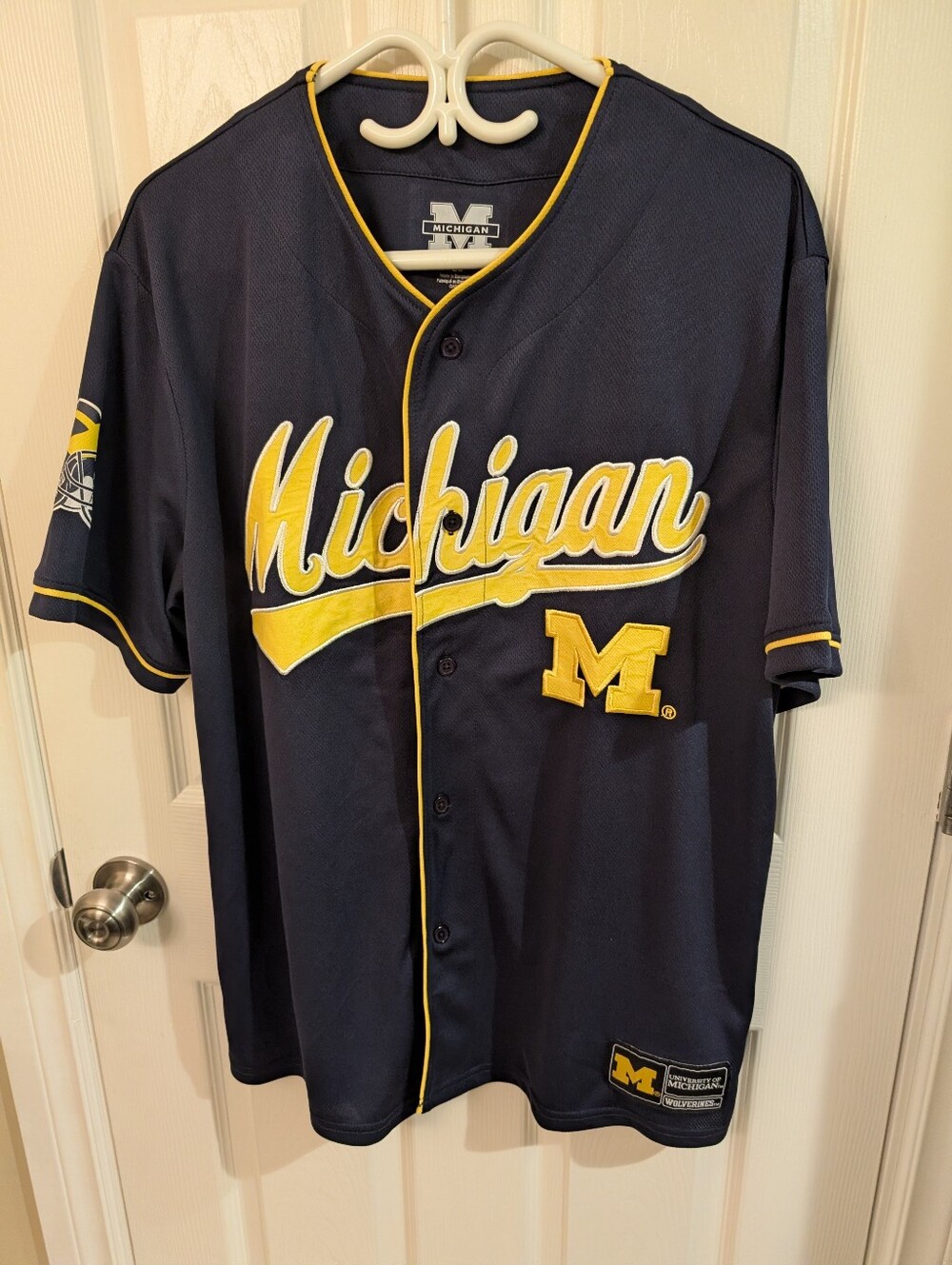 University Of Michigan Wolverines Sports Jersey Size Large